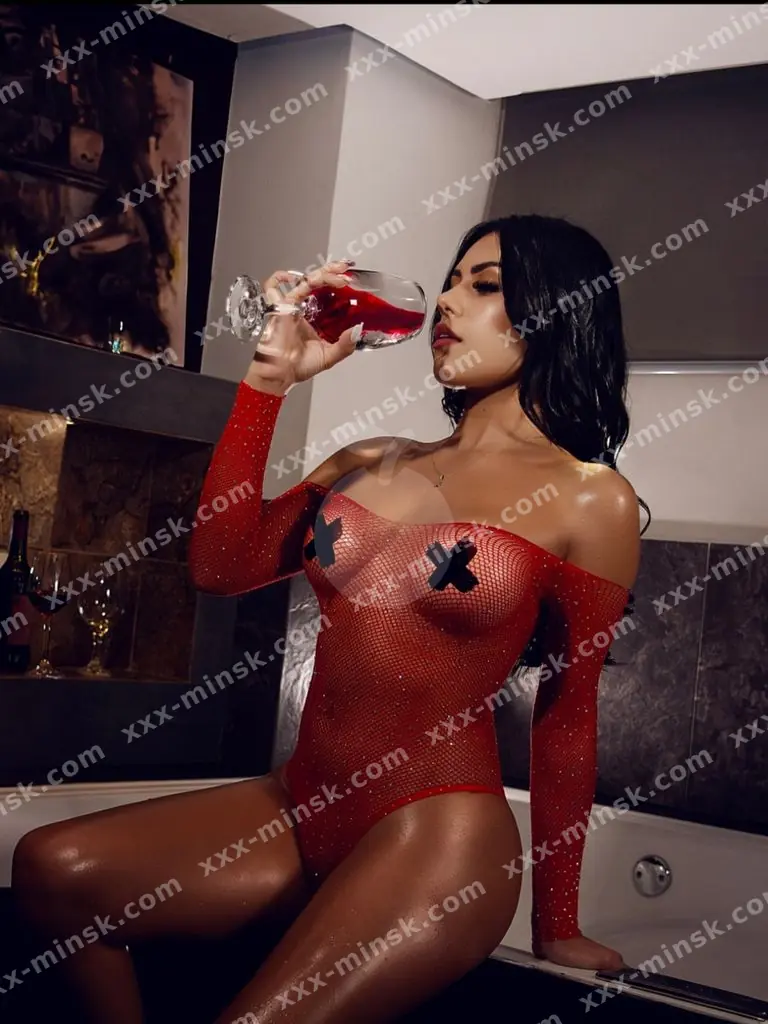 Вика, 26