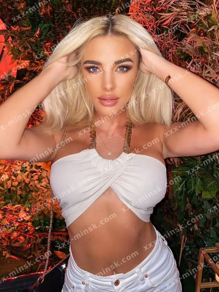 Фаина, 27