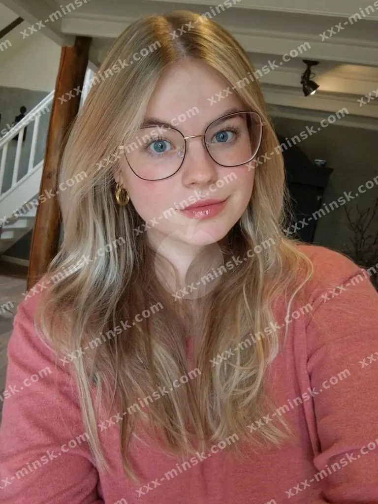 Камила, 28