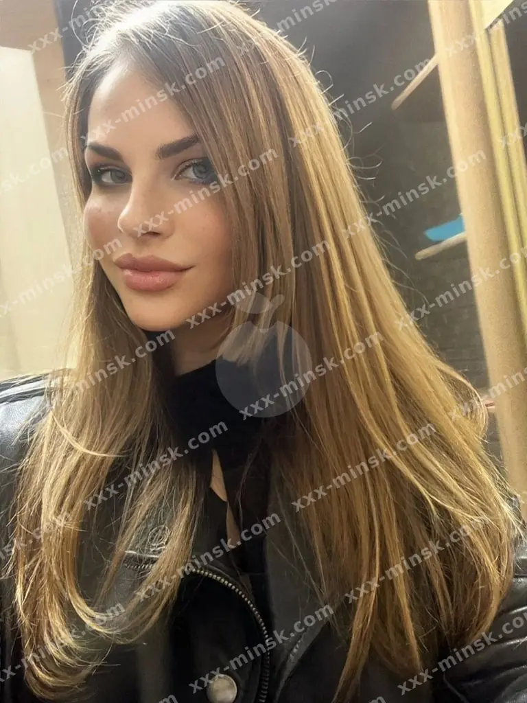 Дина, 25