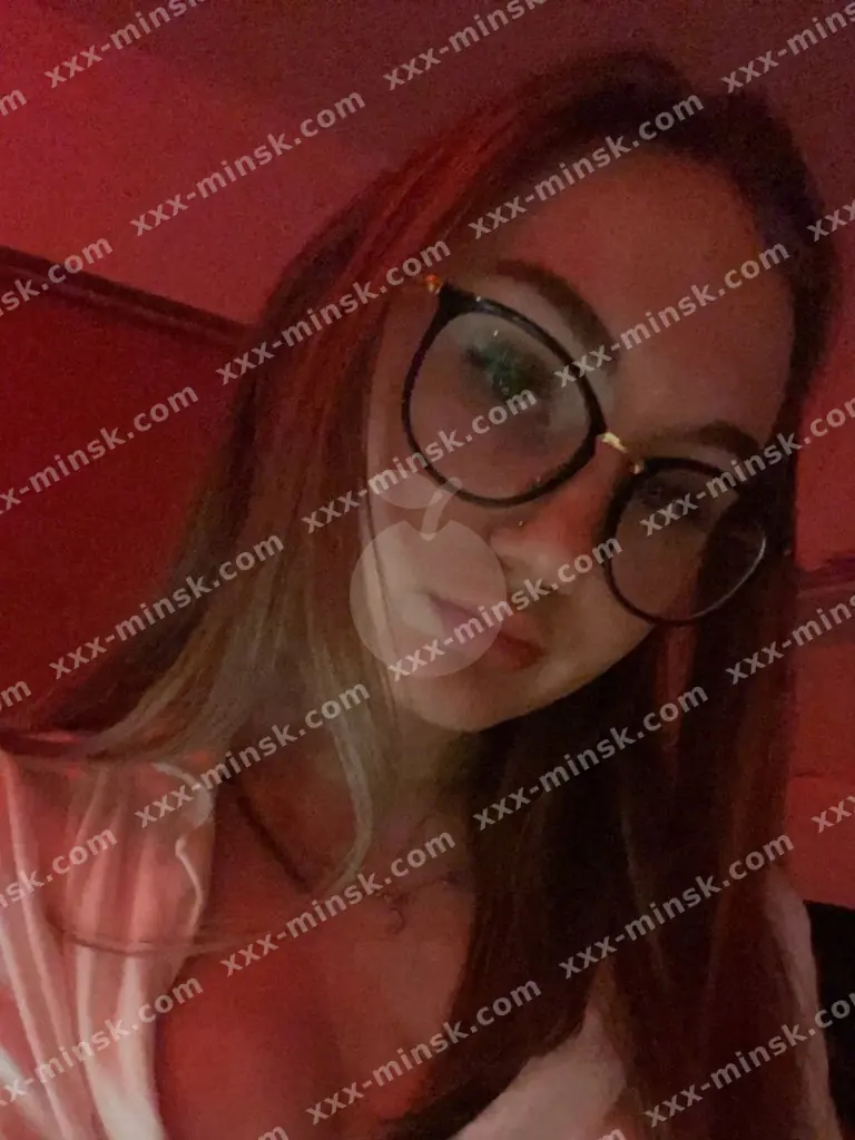 Павлина, 28