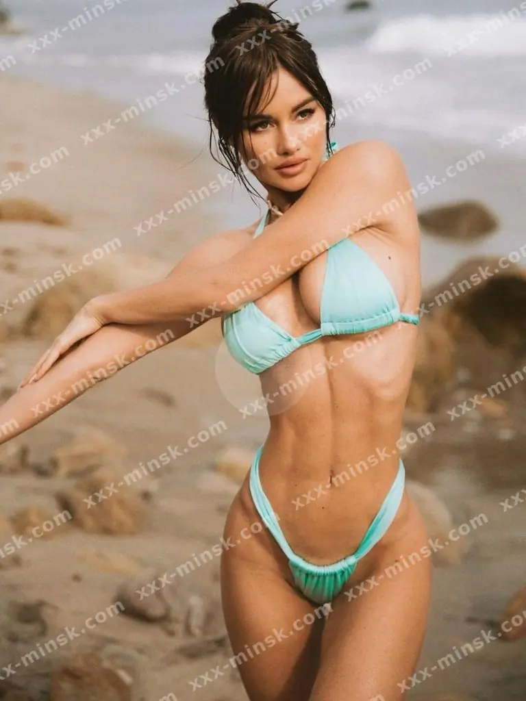 Фаина, 28