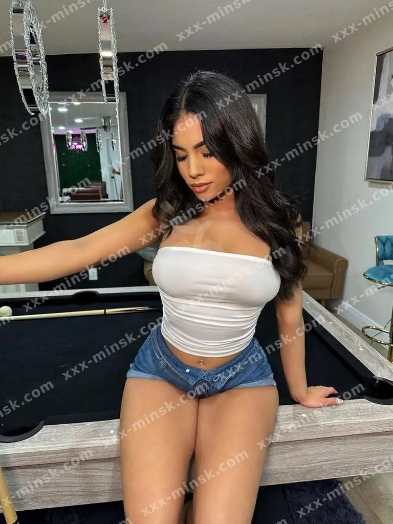 Алина, 25