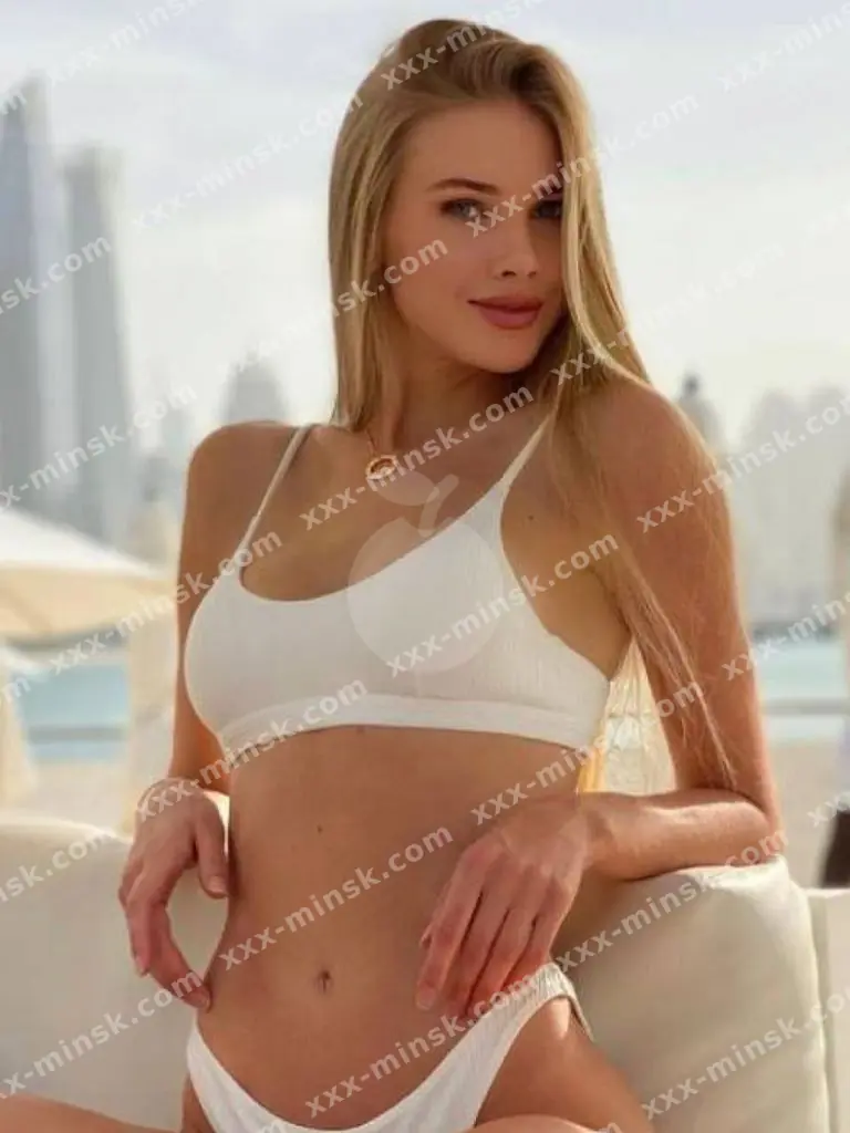 Божена, 25