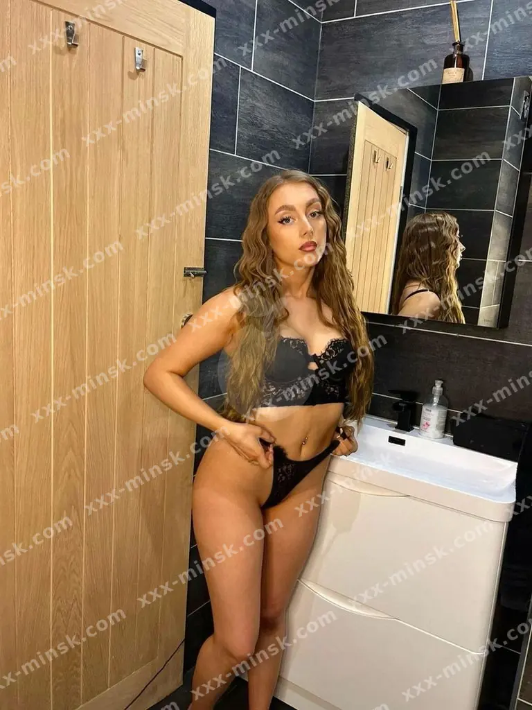 Ляна, 28
