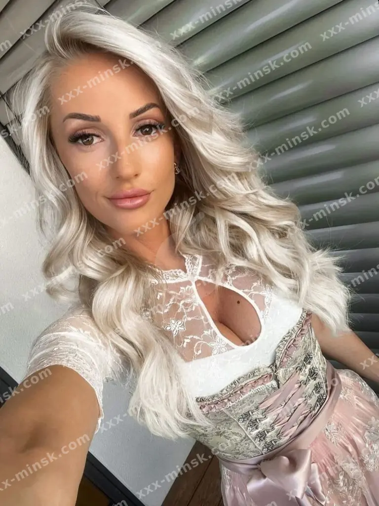 Фаина, 26